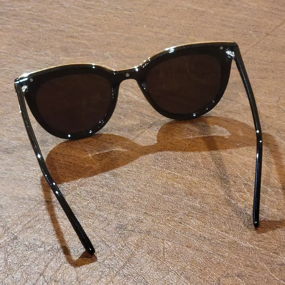 Prive Revaux The Kiki 807 50-22-145 Cat. 3 Polarized Sunglasses